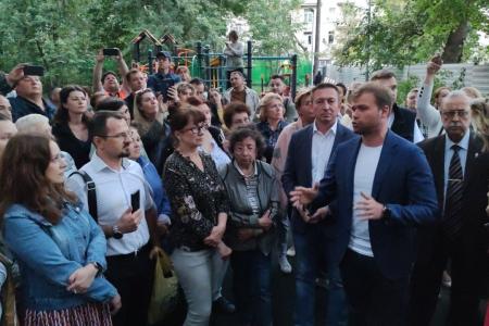 Москва. Л.А. Зюганов поддержал протест граждан против строительства офисного центра в Дорогомилово
