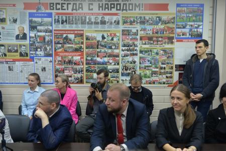 Политический блогер Николай Бондаренко приехал в Новосибирск поддержать Романа Яковлева на выборах губернатора Новосибирской области
