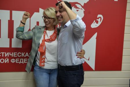 Политический блогер Николай Бондаренко приехал в Новосибирск поддержать Романа Яковлева на выборах губернатора Новосибирской области