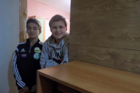 Воронежская область. Депутаты-коммунисты продолжают опекать многодетную семью Марии Литвиненко