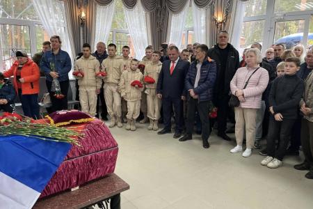 Коммунисты Татарстана простились с коммунистом и добровольцев В.Б. Кирсановым, погибшем при исполнении обязанностей воинской службы