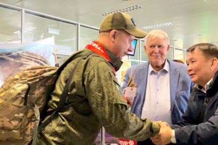 Кандидат в депутаты Якутской гордумы от КПРФ Игорь Бугаенко приехал в Якутск из зоны боевых действий