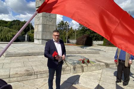 Коммунисты Калининграда: активизировать работу по увековечиванию памяти Сталина