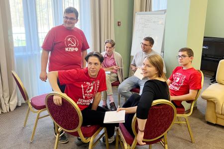 Мария Дробот в Подмосковном Центре политической учебы встретилась со слушателями курса подготовки пионервожатых