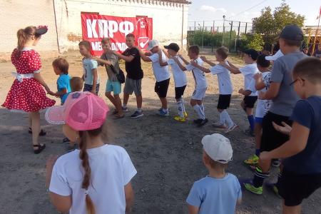 Запорожские комсомольцы приняли участие в футбольном турнире, посвящённом Дню знаний