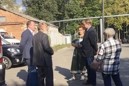 Ивановский обком КПРФ поздравил Палехский Союз художников с юбилеем