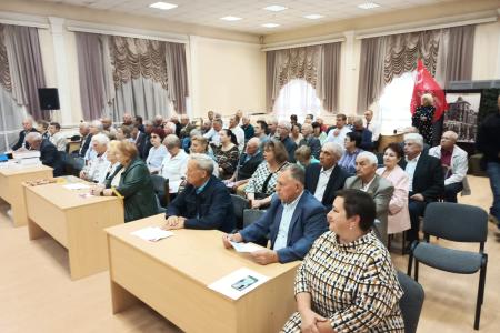 Состоялась научно-историческая конференция, посвященная 80-летию парада партизан Орловской области