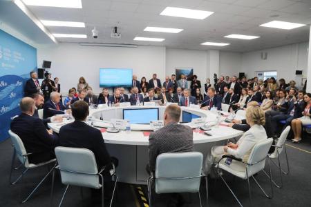 Николай Харитонов на Восточном экономическом форуме