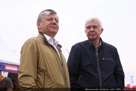 Делегация КПРФ посетила фестиваль прессы в Москве