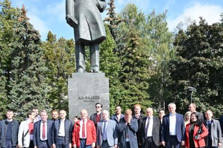 Г.А. Зюганов проголосовал на выборах мэра Москвы