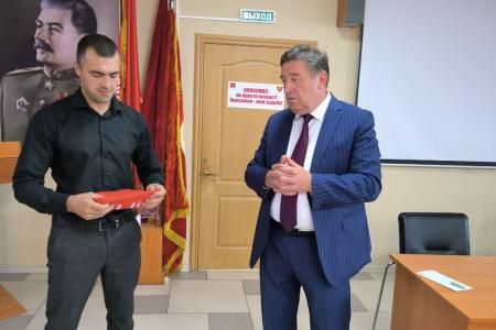 Лидер ставропольских коммунистов Виктор Гончаров: Члены КПРФ – на острие переднего края борьбы за Русский мир!
