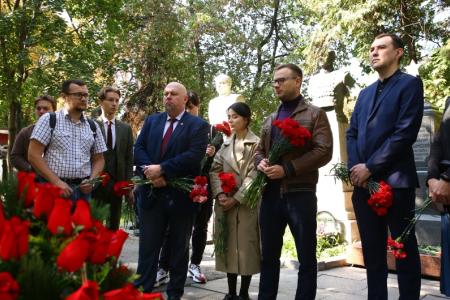 Коммунисты и комсомольцы почтили память легендарной комсомолки Зои Космодемьянской