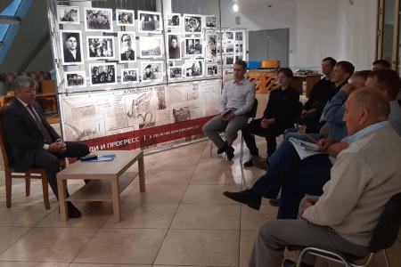 Заместитель Председателя ЦК КПРФ Дмитрий Новиков находится в Хакасии с рабочим визитом