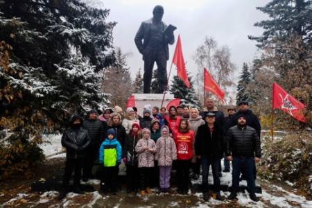 Подмосковные коммунисты отметили 105-летие ВЛКСМ: «Родная моя, дорогая страна, ты можешь на нас положиться!»