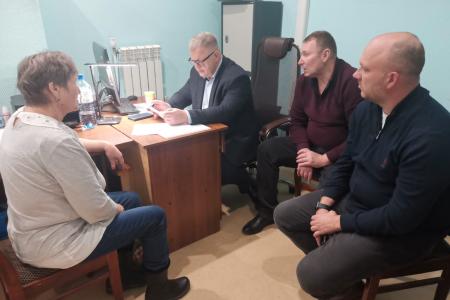 Заместитель Председателя Московской областной Думы – руководитель фракции КПРФ Александр Наумов провел прием граждан в Озерах