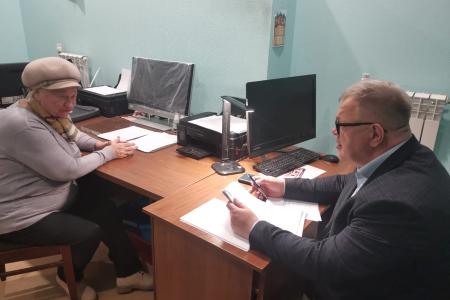 Заместитель Председателя Московской областной Думы – руководитель фракции КПРФ Александр Наумов провел прием граждан в Озерах