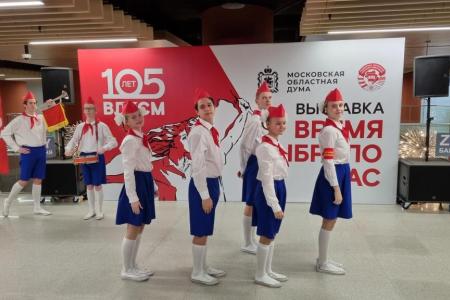 Депутат Государственной Думы Николай Васильев принял участие в открытии выставки к 105-летию ВЛКСМ