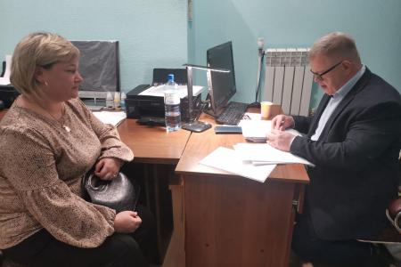 Заместитель Председателя Московской областной Думы – руководитель фракции КПРФ Александр Наумов провел прием граждан в Озерах