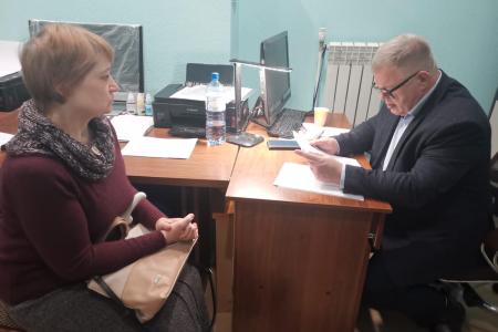 Заместитель Председателя Московской областной Думы – руководитель фракции КПРФ Александр Наумов провел прием граждан в Озерах