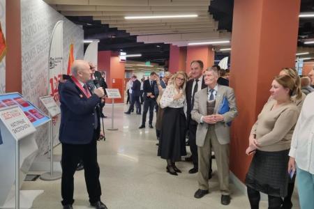 Депутат Государственной Думы Николай Васильев принял участие в открытии выставки к 105-летию ВЛКСМ