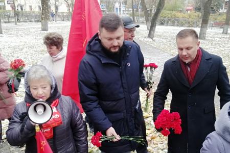 Коммунисты Ленинградской области отпраздновали 105 годовщину создания Ленинского комсомола