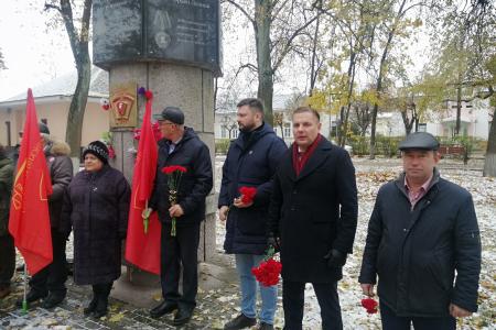 Коммунисты Ленинградской области отпраздновали 105 годовщину создания Ленинского комсомола