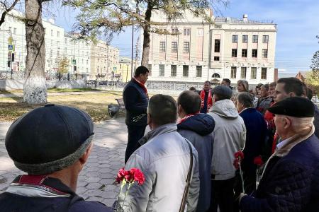 Тульские коммунисты почтили память защитников Советской власти