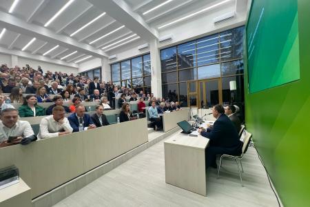 В.И. Кашин принял участие в пленарном заседании XXV Российской агропромышленной выставки «Золотая осень – 2023»