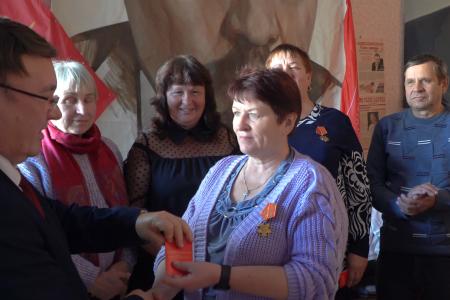 Бронежилеты, бюллетени и несправедливость награждения: КПРФ и выборы в приграничной Курской области