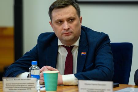 Калининградские коммунисты проводят занятия по тактической медицине