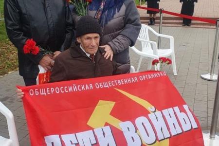 Ярославская область. В Рыбинске при участии КПРФ открыт первый памятник «детям войны»