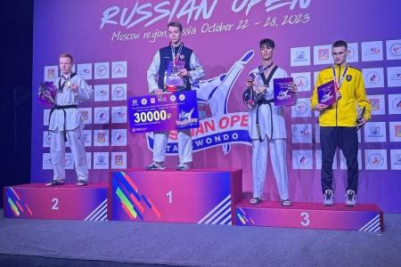 Самарская область. Тольяттинские комсомольцы поднялись на высшую ступень почёта, одолев действующих чемпионов России