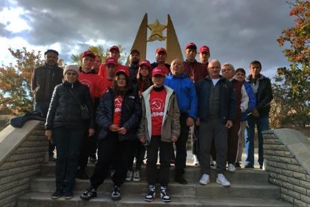 Запорожская область. Коммунисты города Мелитополя приняли участие в торжествах в честь 80-летия освобождения города от немецких фашистов.