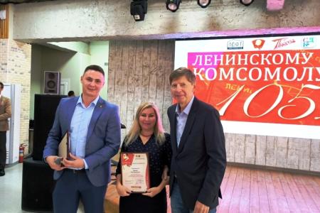 Лидер ставропольских коммунистов Виктор Гончаров: Наши комсомольцы умеют и учиться, и работать, и праздновать!