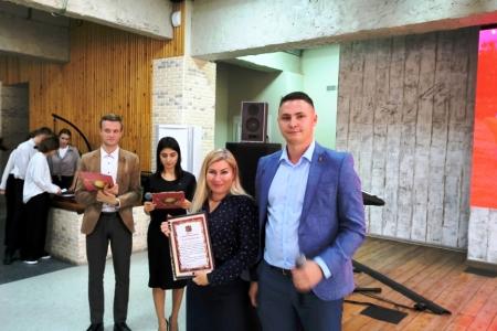 Лидер ставропольских коммунистов Виктор Гончаров: Наши комсомольцы умеют и учиться, и работать, и праздновать!