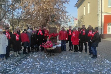 Тюменские коммунисты достойно отметили 105-ю годовщину Комсомола