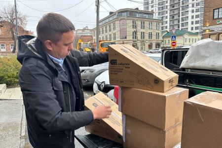 "Наше дело — правое!". Коммунисты Ульяновской области направили очередной гуманитарный груз сражающемуся Донбассу