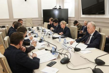 Член ЦК КПРФ, сенатор РФ Айрат Гибатдинов принял участие в обсуждении хода реализации государственной программы «Развитие авиационной промышленности»