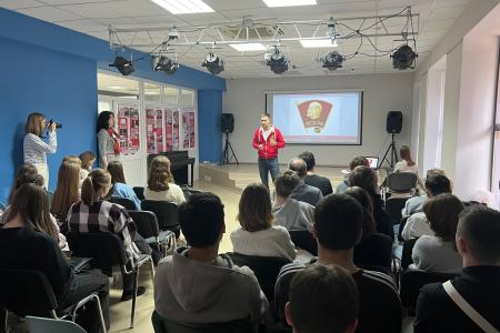 В Самаре состоялось торжественное мероприятие, посвященное 105-летию Ленинского комсомола, с участием пионеров