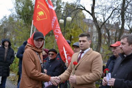 Воронежская область. Расправив упрямые плечи, вперёд комсомольцы идут