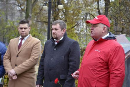 Воронежская область. Расправив упрямые плечи, вперёд комсомольцы идут