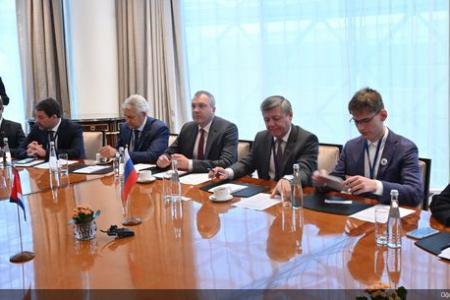 Г.А. Зюганов встретился с парламентской делегацией Республики Кубы во главе с Ласо Эрнандесом