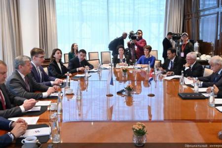 Г.А. Зюганов встретился с парламентской делегацией Республики Кубы во главе с Ласо Эрнандесом