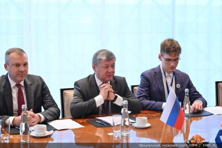 Г.А. Зюганов встретился с парламентской делегацией Республики Кубы во главе с Ласо Эрнандесом