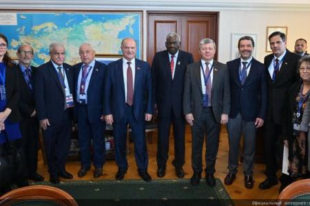 Г.А. Зюганов встретился с парламентской делегацией Республики Кубы во главе с Ласо Эрнандесом