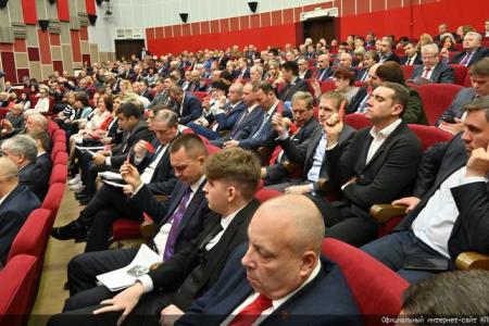 «Программу Победы – в жизнь!». В Подмосковье начал работу VII (октябрьский) Пленум ЦК КПРФ