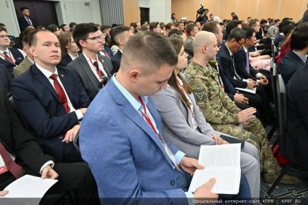 Г.А. Зюганов: «Ленинский Комсомол стал авторитетной организацией. Я горжусь вами!»