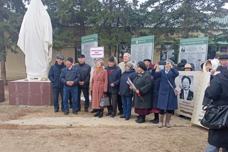 Республика Саха (Якутия). В Павловске открыли сквер имени Владимира Ильича Ленина и одноименный памятник