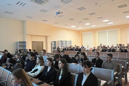 Денис Парфенов: Работа со студенчеством