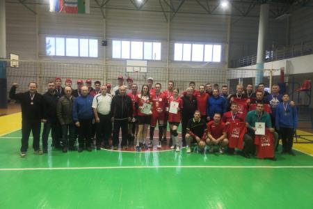 В Омске 105-ю годовщину Ленинского комсомола отмечали на местах